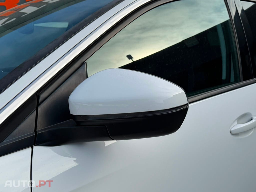 Peugeot 3008 1.5 BlueHDi Allure EAT8