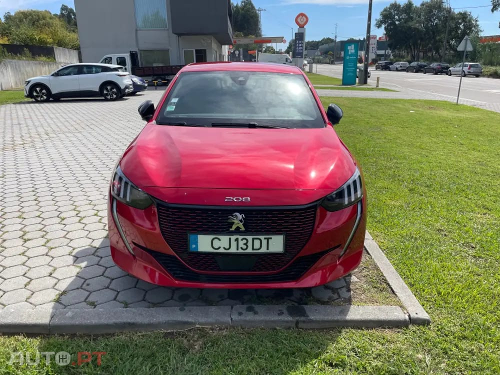 Peugeot E-208 50 kWh GT Pack