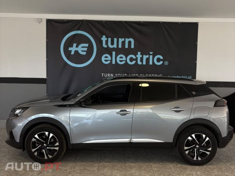 Peugeot E-2008 50 kWh Active
