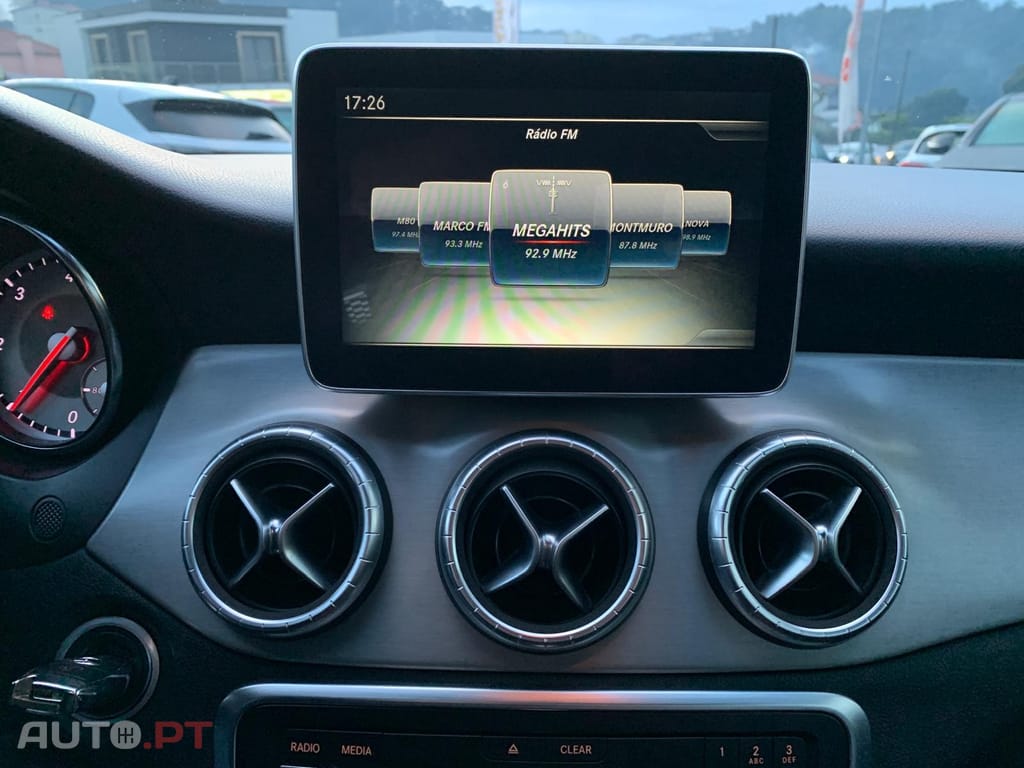 Mercedes-Benz CLA 180 d AMG Line