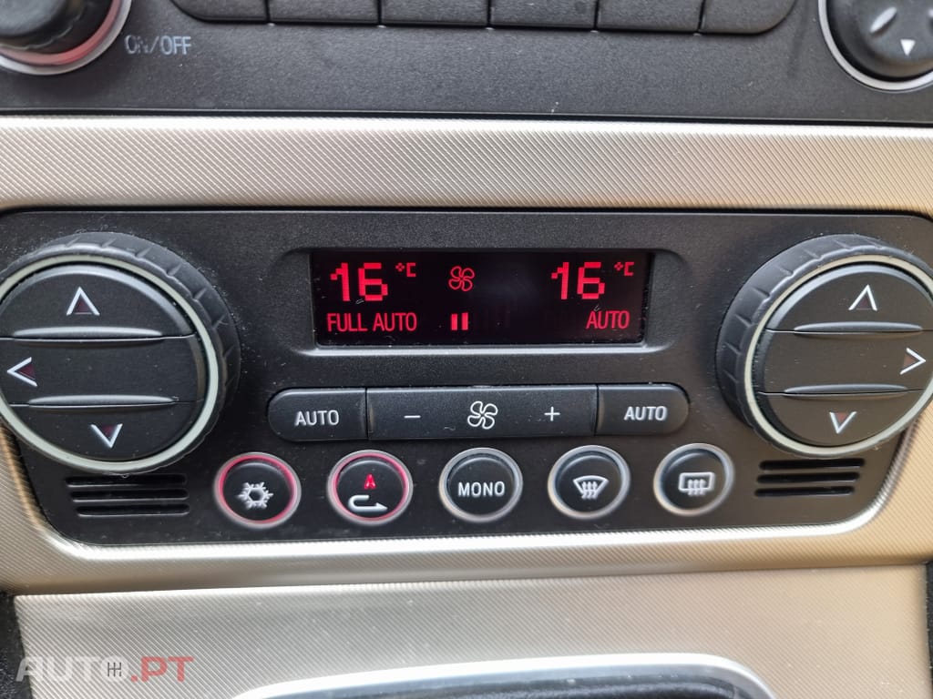 Alfa Romeo 159 Sportwagon 1.9 JTDm 16V 280