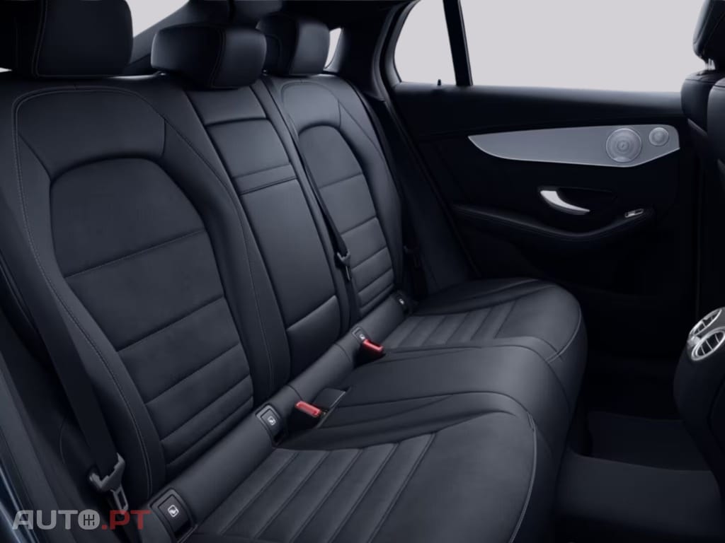 Mercedes-Benz GLC 300 de 4M Coupé AMG I.V.A DEDUTIVEL