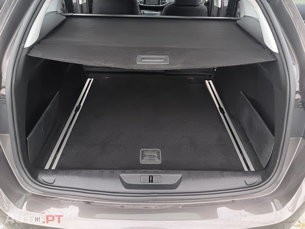 Peugeot 308 SW 1.6 BlueHDI