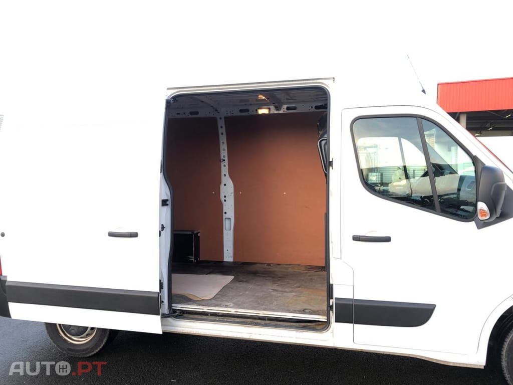 Renault Master 2.3 dCi L2H2 3.3T