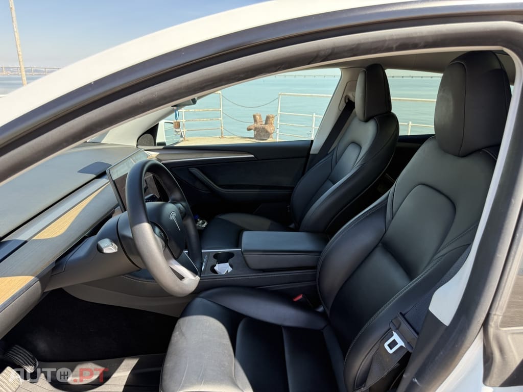 Tesla Model Y Tração Traseira