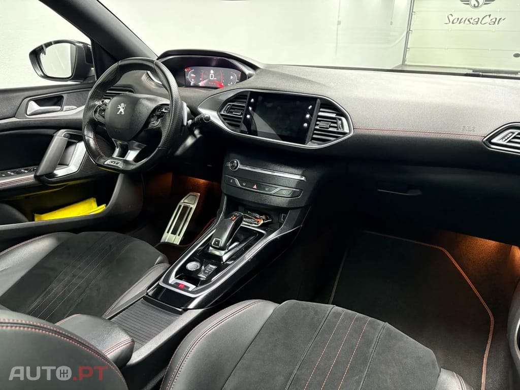 Peugeot 308 PureTech 130 EAT8 GT