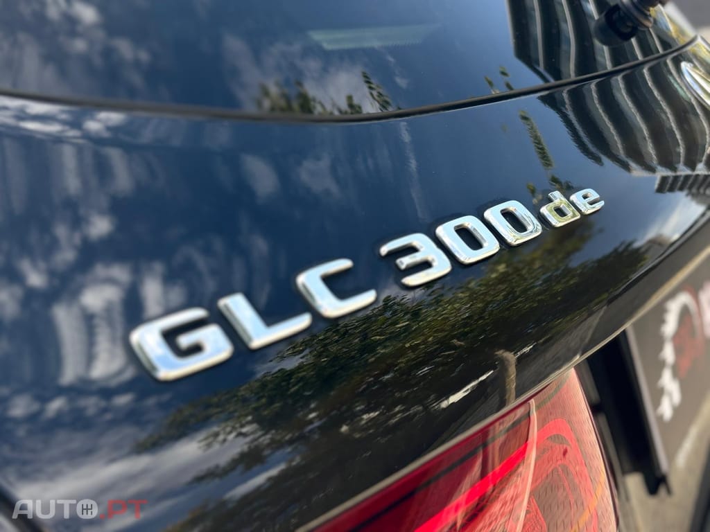 Mercedes-Benz GLC 300 de 4Matic 9G-TRONIC AMG Line