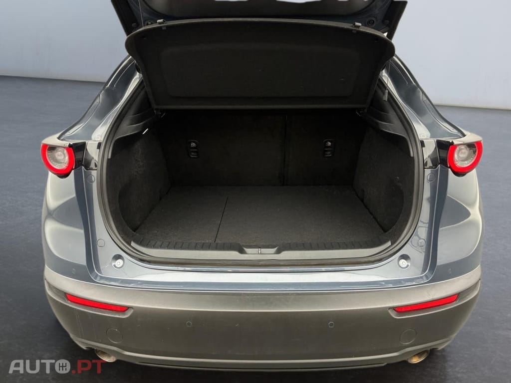 Mazda CX-30 2.0 e-SKYACTIV M Exclusive Pure White Bose