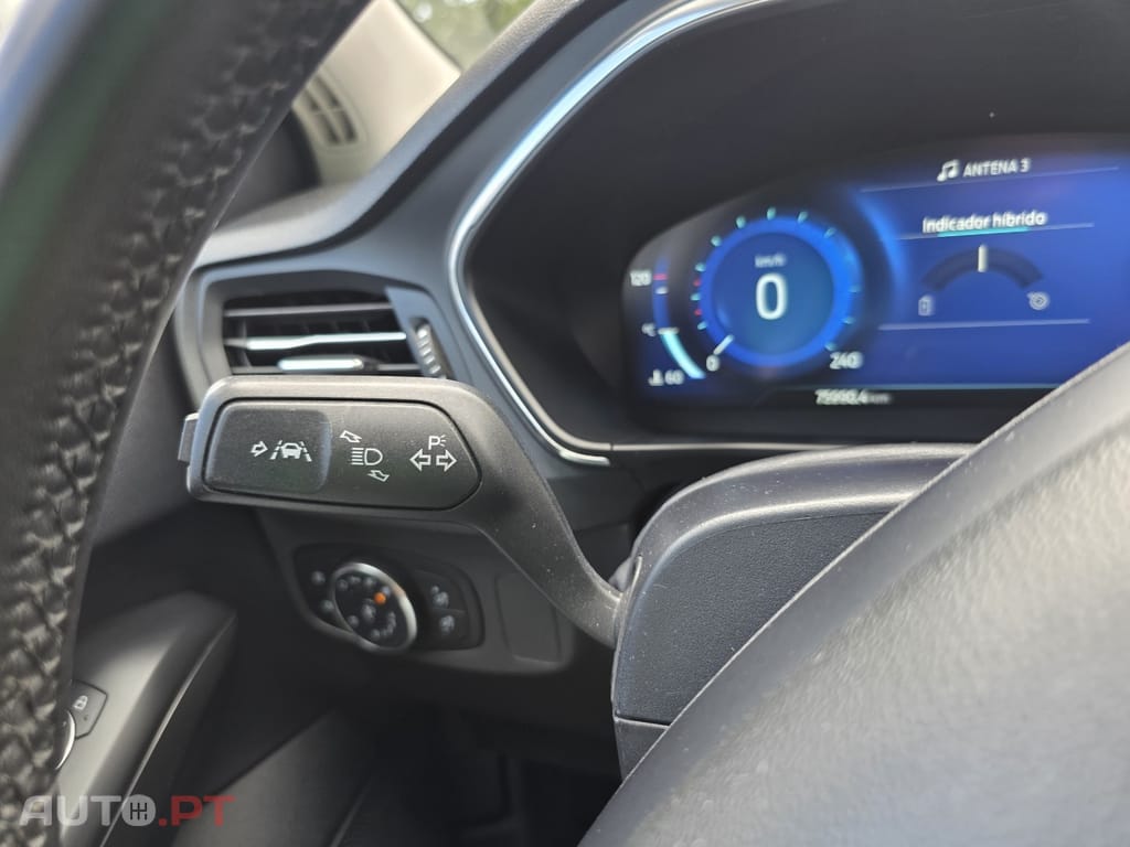 Ford Focus 1.0 EcoBoost MHEV Active X