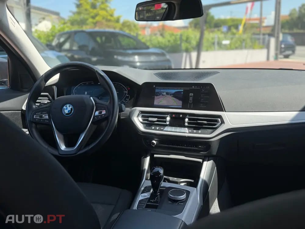 BMW 330 e Aut. Luxury Line