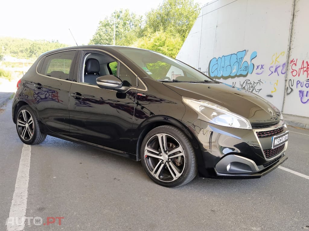 Peugeot 208 Puretech Turbo GT line