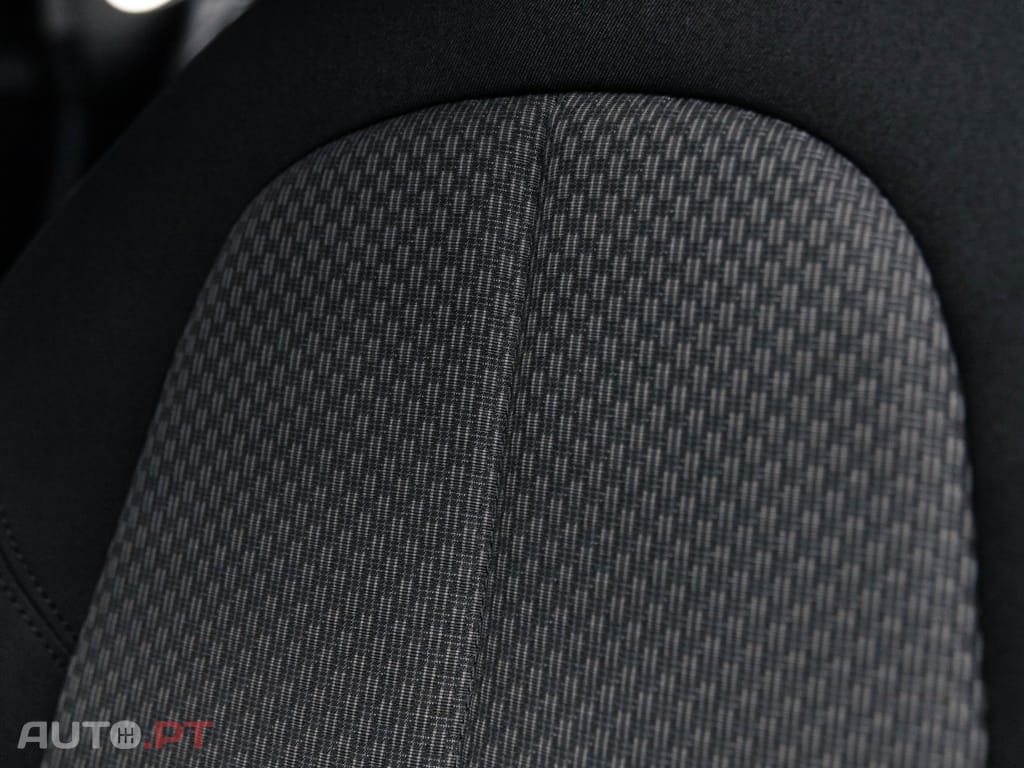 BMW 218 i Advantage Auto