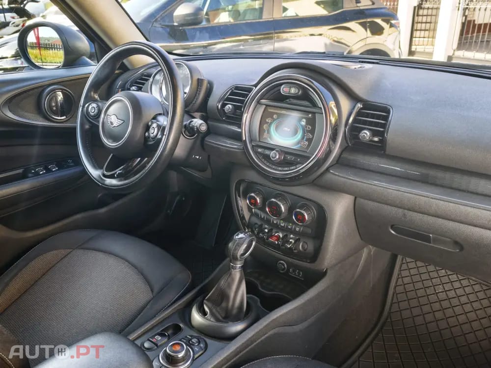MINI Clubman One D Aut. Blackyard