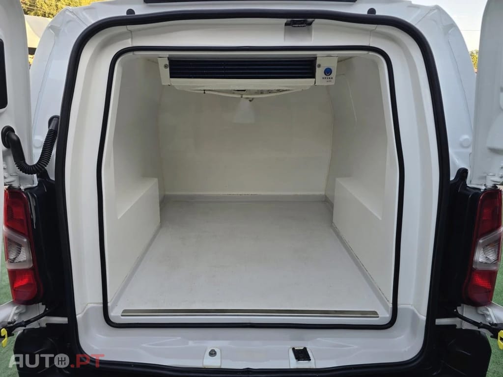 Peugeot Partner FRIGORIFIQUE 650 KG BLUEHDI 75 BVM5 PRO