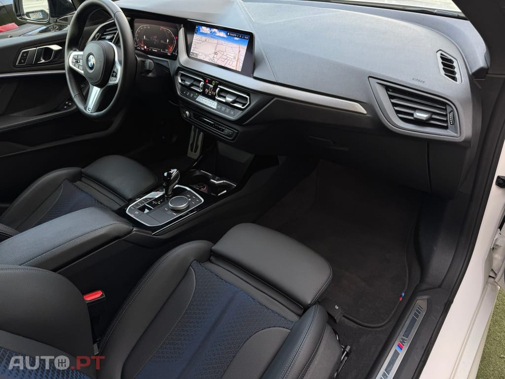 BMW 218 d Pack Desportivo M