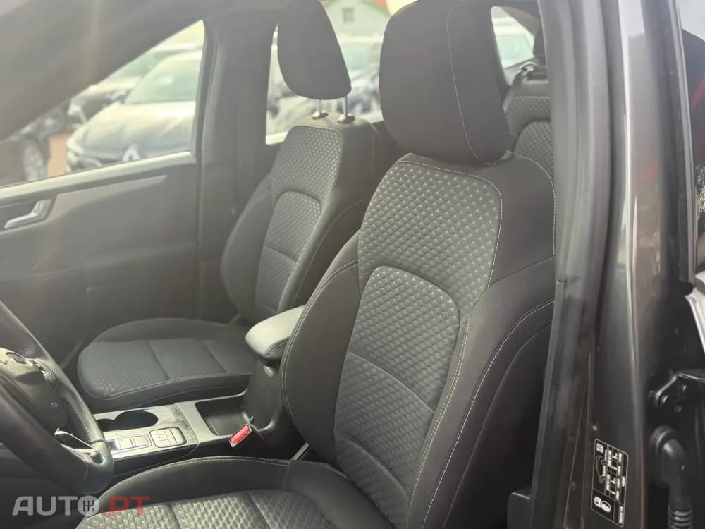 Ford Kuga 1.5 TDCi EcoBlue Titanium Aut.