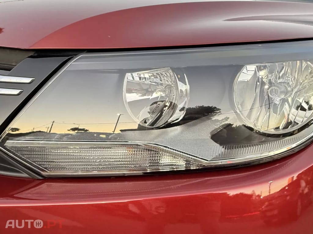 Volkswagen Tiguan 2.0 TSI 4Motion (BlueMotion ) DSG Comfortline — fotografia 28