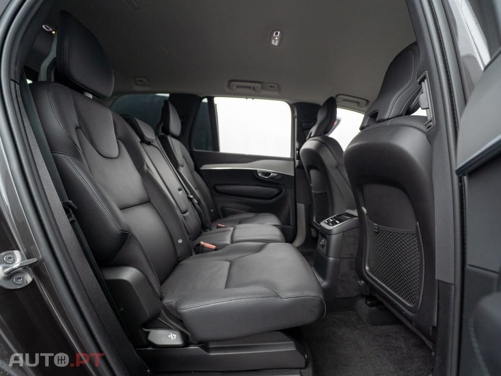 Volvo XC90 2.0 T8 PHEV Plus Bright AWD