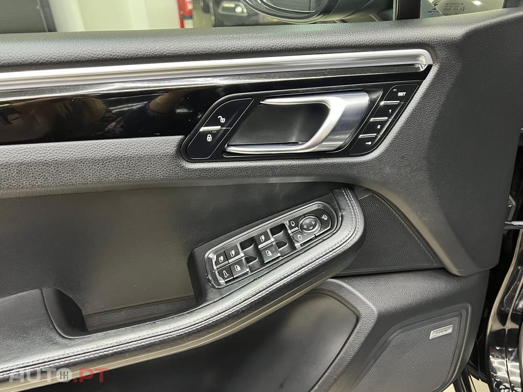 Porsche Macan S