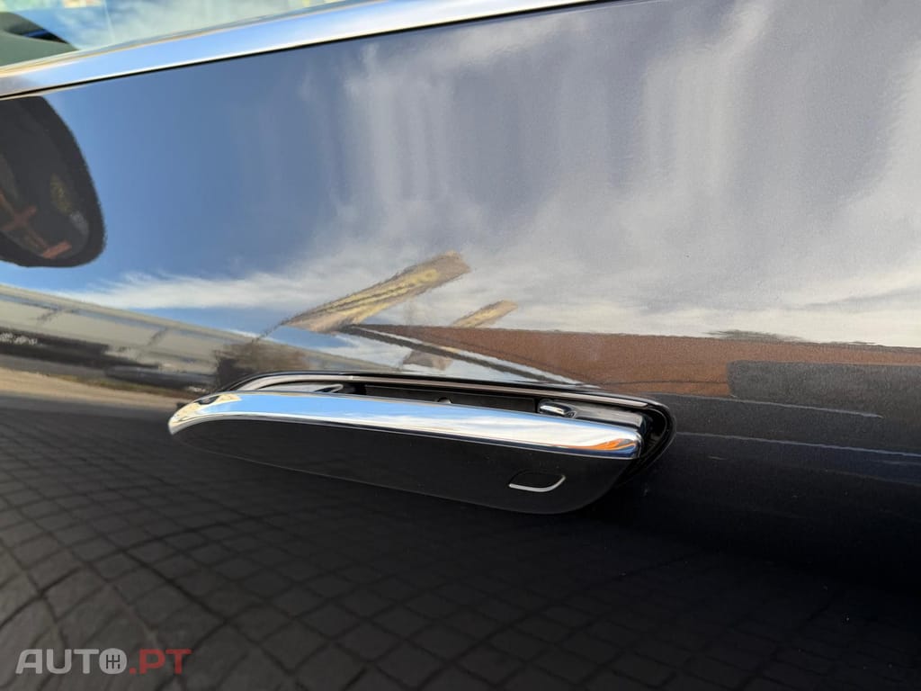 Mercedes-Benz EQE 350+ 