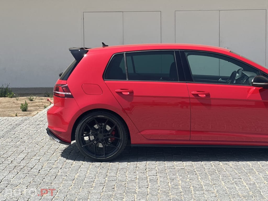 Volkswagen Golf 2.0 TSI GTI DSG
