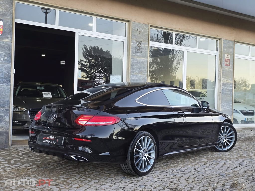 Mercedes-Benz C 220 d Coupe 9G-TRONIC AMG Line