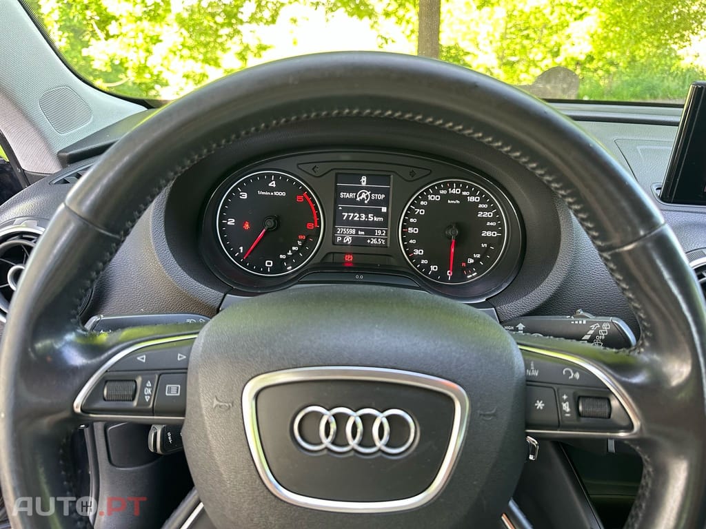 Audi A3 Sportback 1.6 TDi Business Line Attraction S tronic