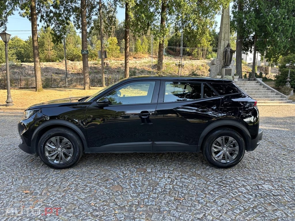 Peugeot E-2008 50 kWh Active Pack