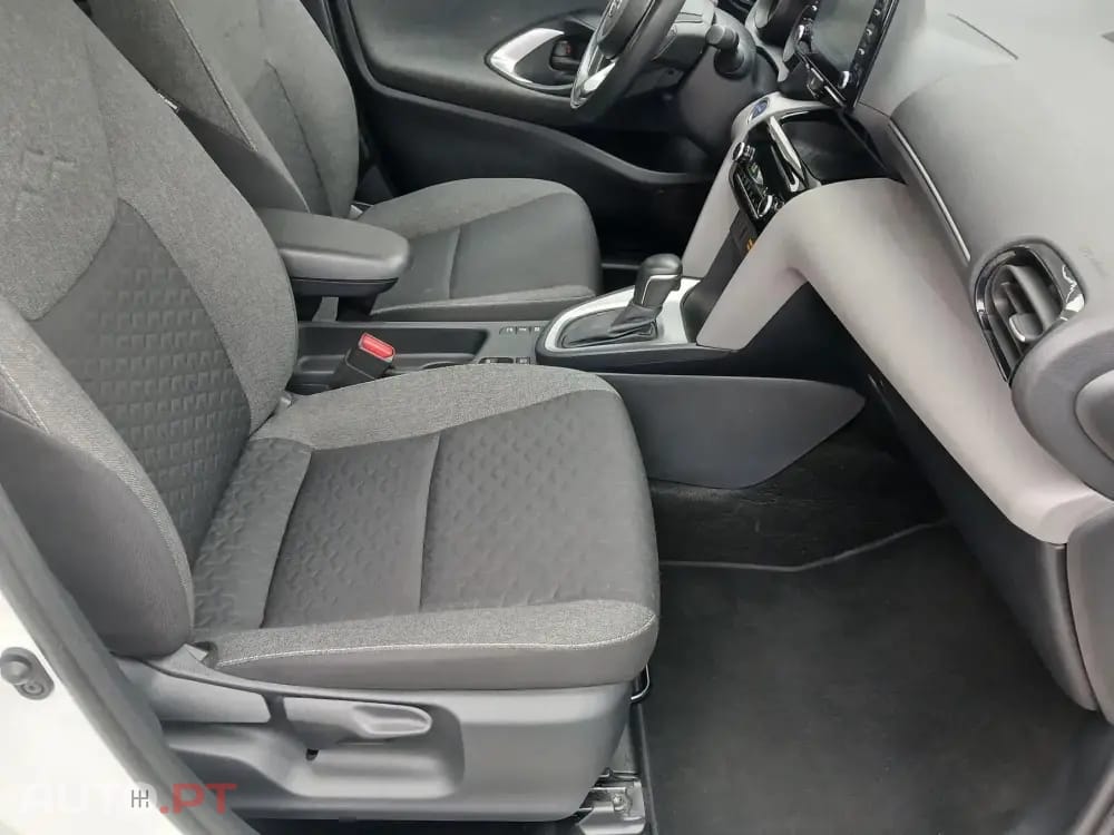Toyota Yaris Cross 1.5 HDF Comfort Plus