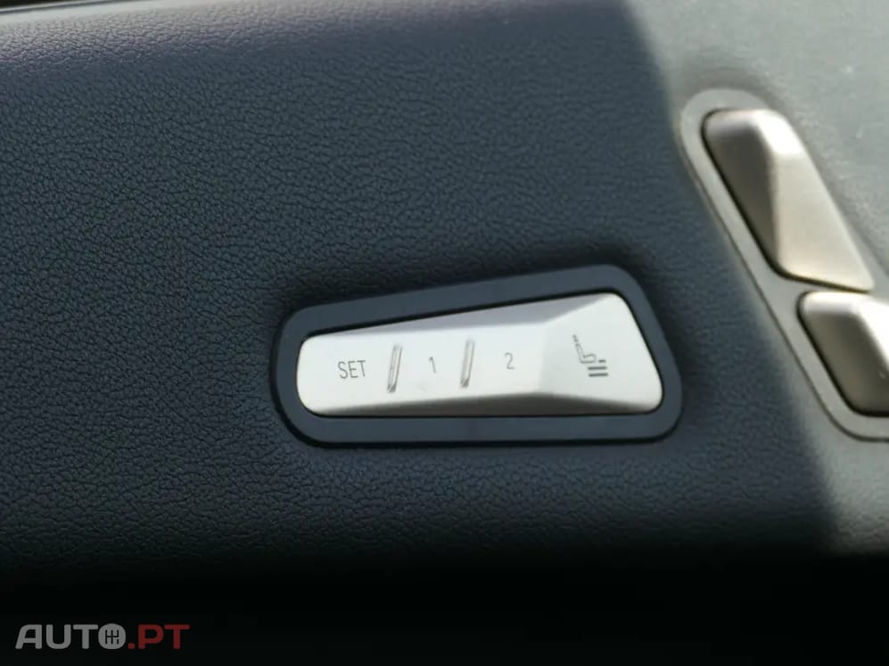 BMW iX xDrive 40 Pack Desportivo