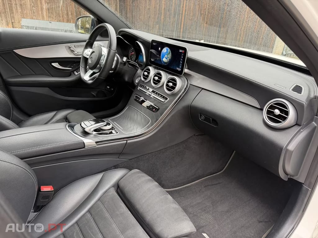 Mercedes-Benz C 300 e AMG Line