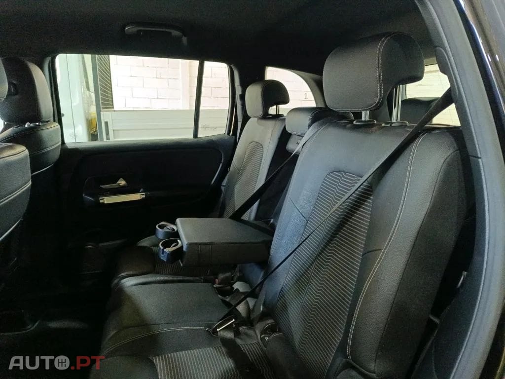 Mercedes-Benz GLB 180 d