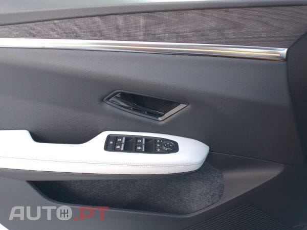 Renault Scénic E-Tech 100% elétrico 220cv iconic