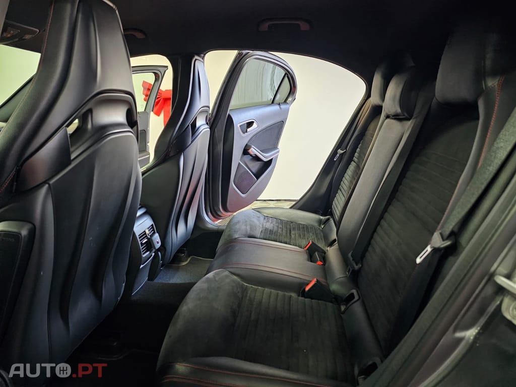 Mercedes-Benz A 45 AMG 4-Matic