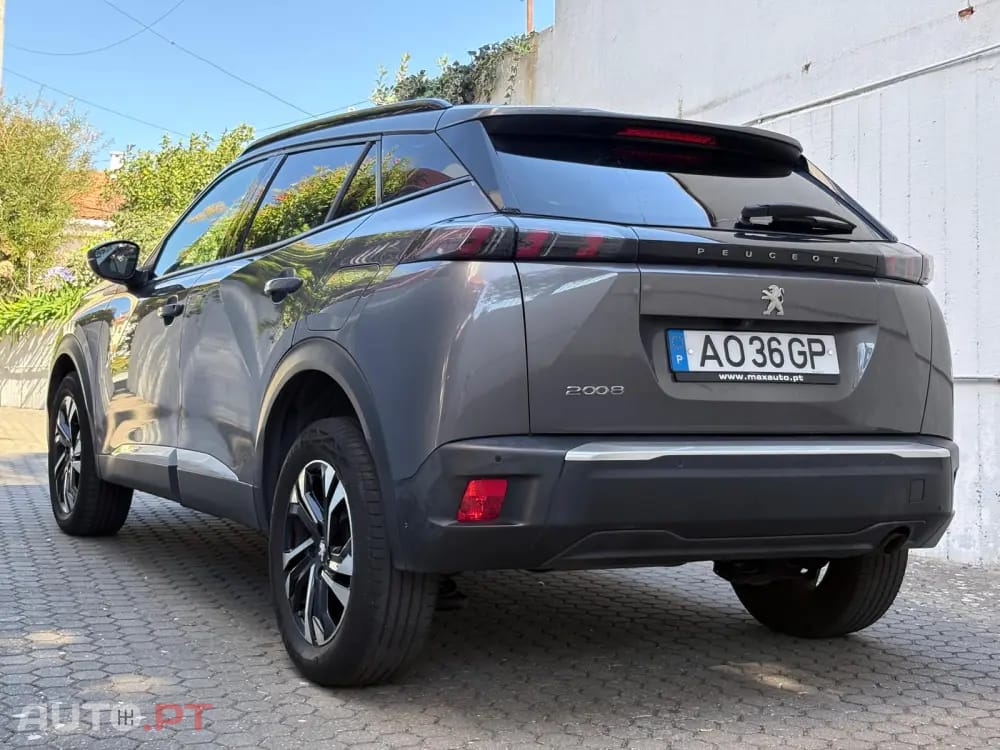 Peugeot 2008 1.2 PureTech Allure