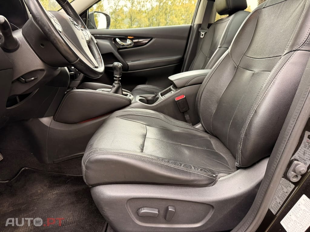 Nissan Qashqai 1.5 dCi Tekna Pele