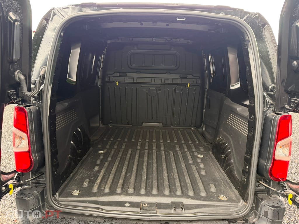 Peugeot Partner 1.5 BlueHDi Premium Standard