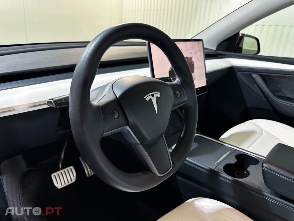 Tesla Model Y Performance Dual Motor AWD