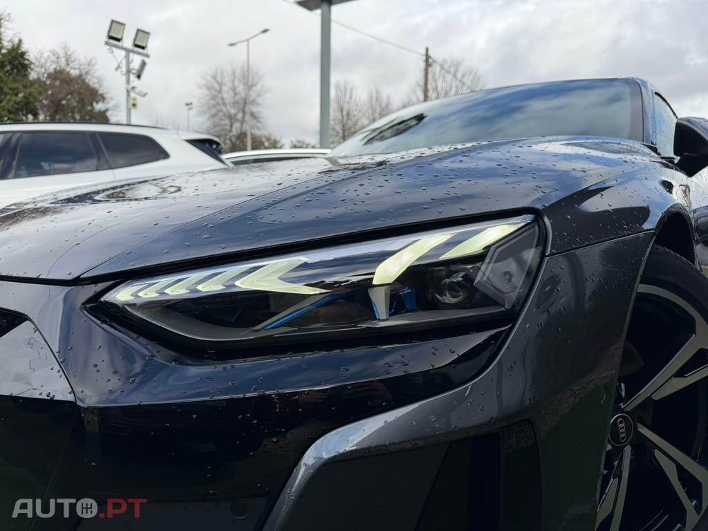 Audi E-Tron GT quattro