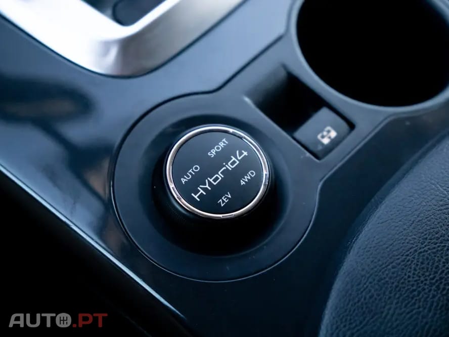 Peugeot 3008 2.0 HDi Hybrid4