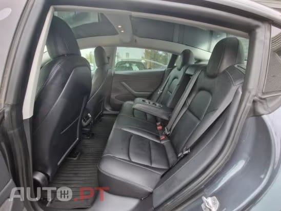 Tesla Model 3 Standard Range Plus RWD