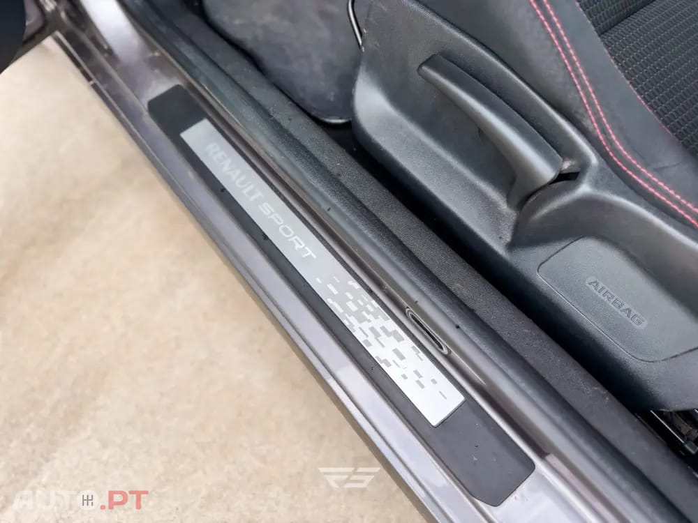 Renault Mégane Coupe 2.0 T RS