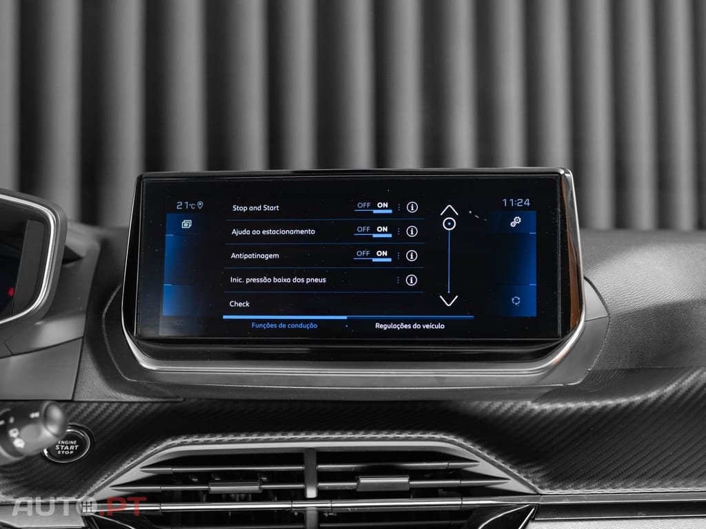 Peugeot 2008 1.5 BlueHDi Allure EAT8