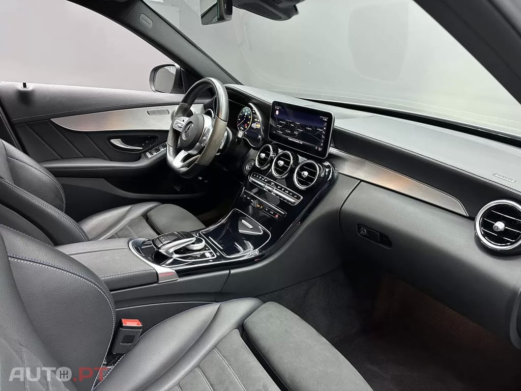 Mercedes-Benz C 300 e AMG Line