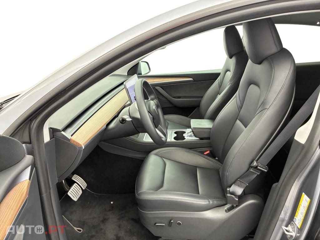 Tesla Model Y Performance Dual Motor AWD