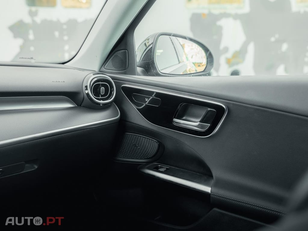 Mercedes-Benz C 300 e Avantgarde