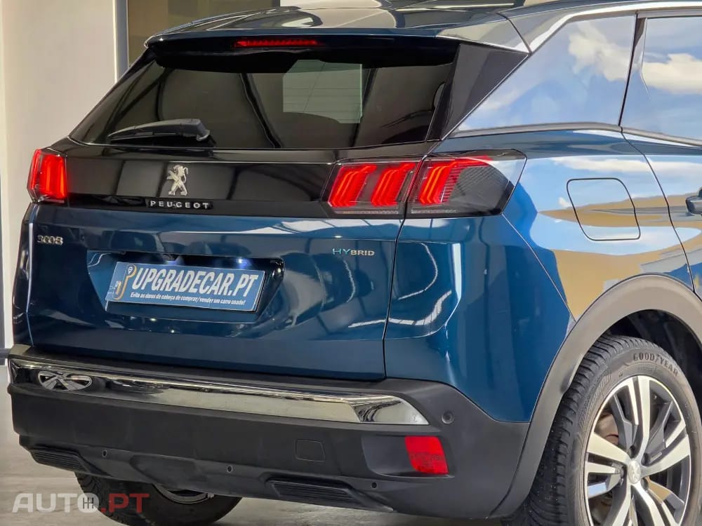 Peugeot 3008 1.6 Hybrid Allure e-EAT8