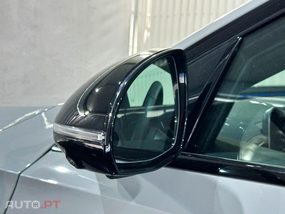 Mercedes-Benz E 300 e 9G-TRONIC AMG Line