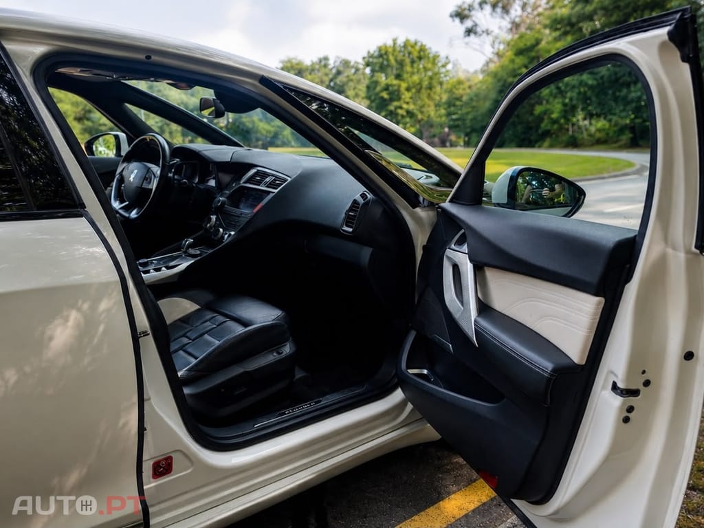 Citroen DS5 2.0 HDi Hybrid4 Sport Chic CMP6