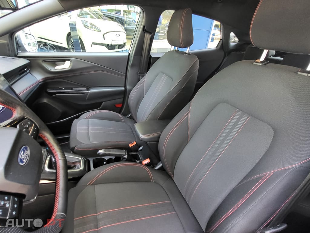 Ford Puma 1.0 EcoBoost mHEV ST-Line